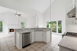 4522 Springvale Cir, Atlanta, GA 30338 - Photo 10