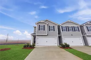 206 Norchester Ave, Hogansville, GA 30230 - Photo 2