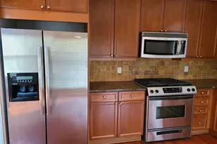 942 Perimeter Walk, Dunwoody, GA 30338 - Photo 4