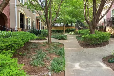 942 Perimeter Walk, Dunwoody, GA 30338 - Photo 18