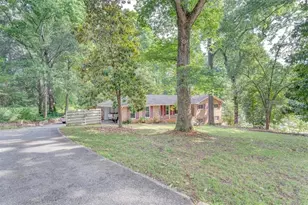 4548 Fountainhead Dr, Stone Mountain, GA 30083 - Photo 2
