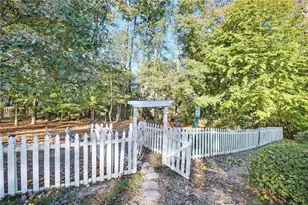 1468 Briarwood Rd NE, Atlanta, GA 30319 - Photo 32
