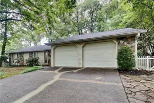 1110 Lake Dr, Roswell, GA 30075 - Photo 1