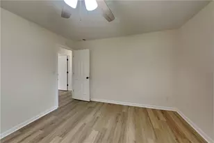 1110 Lake Dr, Roswell, GA 30075 - Photo 12