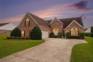 580 Waterstone Dr, Lawrenceville, GA 30046 - Photo 2