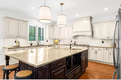 9040 Walnut Cove Court, Gainesville, GA 30506 - Photo 12