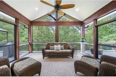 9040 Walnut Cove Court, Gainesville, GA 30506 - Photo 18