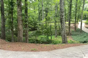 281 Oak Hammock Dr NW, Kennesaw, GA 30152 - Photo 4