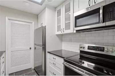 612 Tuxworth Circle, Decatur, GA 30033 - Photo 10
