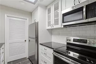 612 Tuxworth Cir, Decatur, GA 30033 - Photo 10