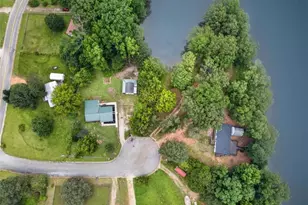18 Wildflower Cove, Carrollton, GA 30116 - Photo 2