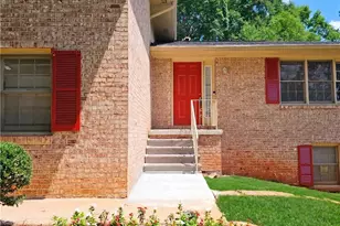 4828 Scotland Dr, Stone Mountain, GA 30088 - Photo 2