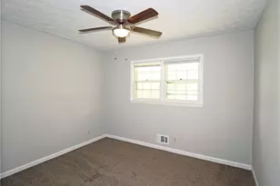 4828 Scotland Dr, Stone Mountain, GA 30088 - Photo 20