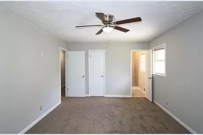4828 Scotland Drive, Stone Mountain, GA 30088 - Photo 14
