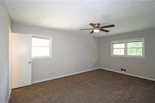 4828 Scotland Dr, Stone Mountain, GA 30088 - Photo 12