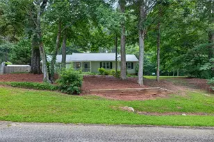 3735 Creekwood Dr, Loganville, GA 30052 - Photo 8