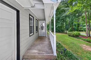 3735 Creekwood Dr, Loganville, GA 30052 - Photo 10
