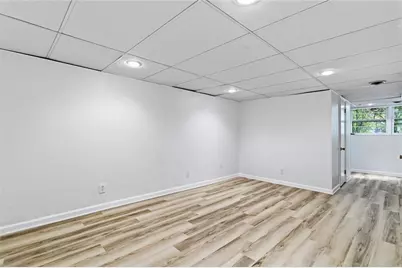 955 Vistavia Circle, Decatur, GA 30033 - Photo 20