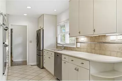 955 Vistavia Circle, Decatur, GA 30033 - Photo 6