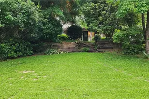 3793 Fox Glen Ct NE, Atlanta, GA 30319 - Photo 4
