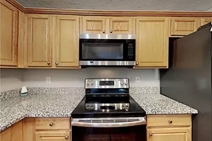825 Roxfield Ct, Buford, GA 30518 - Photo 8