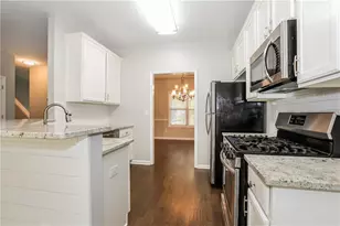 7340 Lanier Cove Ct, Cumming, GA 30041 - Photo 8