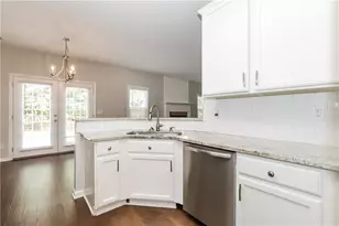 7340 Lanier Cove Ct, Cumming, GA 30041 - Photo 4