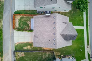 404 Meadow Vista Ln, Hoschton, GA 30548 - Photo 2
