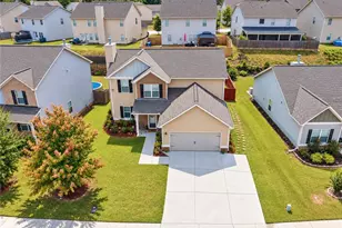 4194 Potomac Walk Ct, Loganville, GA 30052 - Photo 4