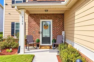 4194 Potomac Walk Ct, Loganville, GA 30052 - Photo 2