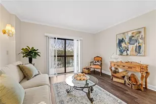1800 Clairmont Lake, Decatur, GA 30033 - Photo 2