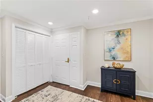 1800 Clairmont Lake, Decatur, GA 30033 - Photo 8