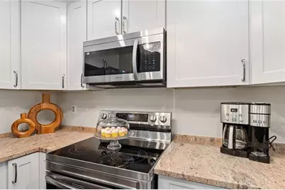1800 Clairmont Lake #426, Decatur, GA 30033 - Photo 14