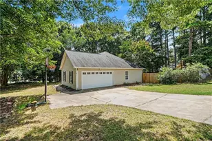 1857 High Green Dr, Statham, GA 30666 - Photo 2