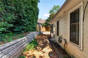 140 Victoria Way, Roswell, GA 30075 - Photo 34