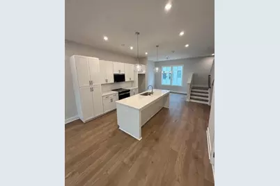 989 Bibbs Circle NW #24, Atlanta, GA 30318 - Photo 4