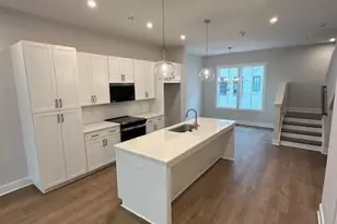 989 Bibbs Circle NW, Atlanta, GA 30318 - Photo 4