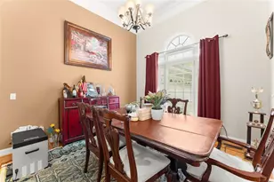 393 Brookwood Dr, Lavonia, GA 30553 - Photo 8