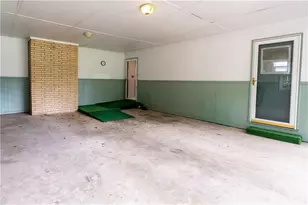 2685 Ashworth Lake Rd, Snellville, GA 30078 - Photo 22