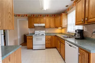 2685 Ashworth Lake Rd, Snellville, GA 30078 - Photo 4