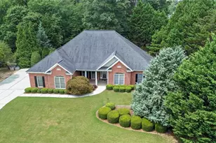 1847 Tribble Crest Dr, Lawrenceville, GA 30045 - Photo 2