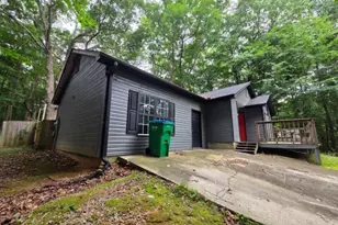 217 Rainey Brooke Dr, Winder, GA 30680 - Photo 4