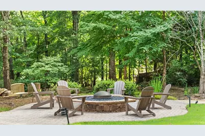 223 Cathy Ann Lane NW, Marietta, GA 30064 - Photo 8