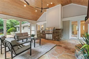 223 Cathy Ann Ln NW, Marietta, GA 30064 - Photo 20