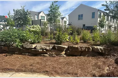 2688 Mackintosh Court #32, Brookhaven, GA 30319 - Photo 2