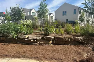 2688 Mackintosh Ct, Brookhaven, GA 30319 - Photo 2