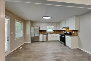 4125 Inola Trail NE, Roswell, GA 30075 - Photo 4