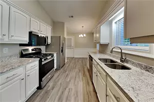 213 Brolley Woods Dr, Woodstock, GA 30189 - Photo 4