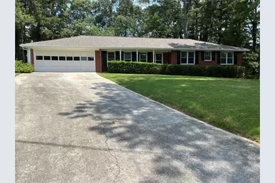 1944 Lashley Court, Snellville, GA 30078 - Photo 2