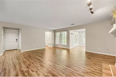 820 Cannon Run, Marietta, GA 30064 - Photo 12